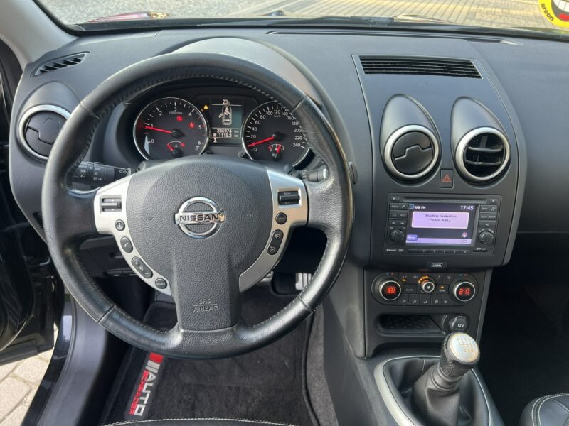 Nissan Qashqai 1,6 dCi 130KM Klima Navi Kamera 360* Xenony Panorama I (2007-2013)