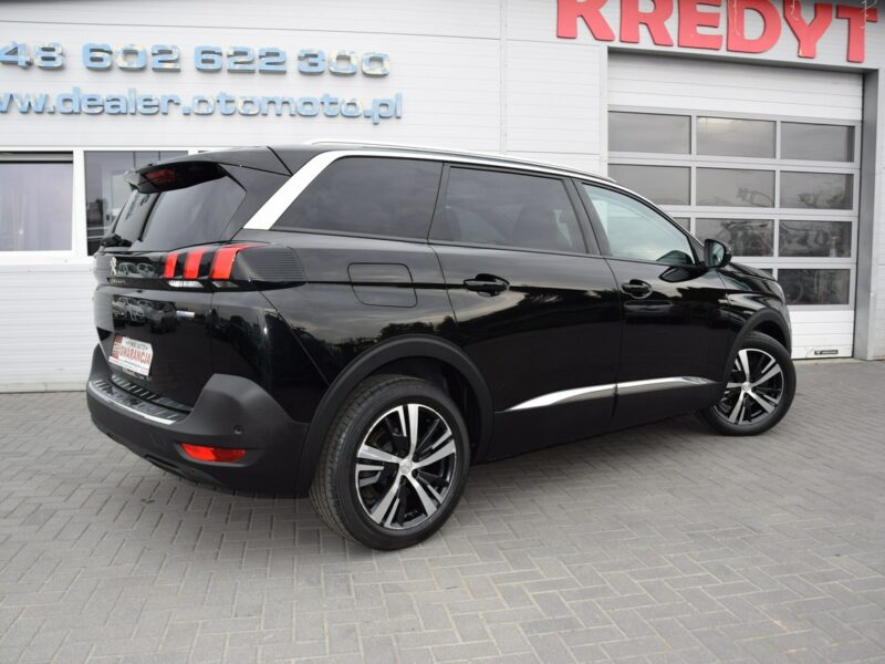 Peugeot 5008 1.2i 7-osób Panoramadach Navi Euro-6b 144tys.km Nowy rozrząd i dwumasa II (2017-)