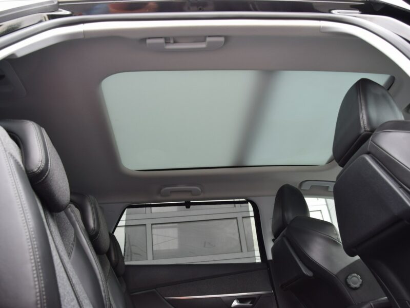 Peugeot 5008 1.2i 7-osób Panoramadach Navi Euro-6b 144tys.km Nowy rozrząd i dwumasa II (2017-)