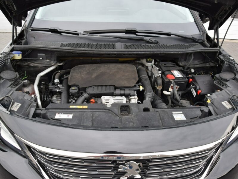 Peugeot 5008 1.2i 7-osób Panoramadach Navi Euro-6b 144tys.km Nowy rozrząd i dwumasa II (2017-)