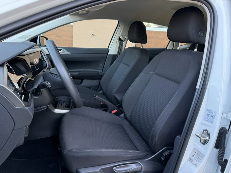 Volkswagen Polo 1,0 65KM Rej. 03.2019 Klimatyzacja 2xPDC Nawigacja VI (2017-)