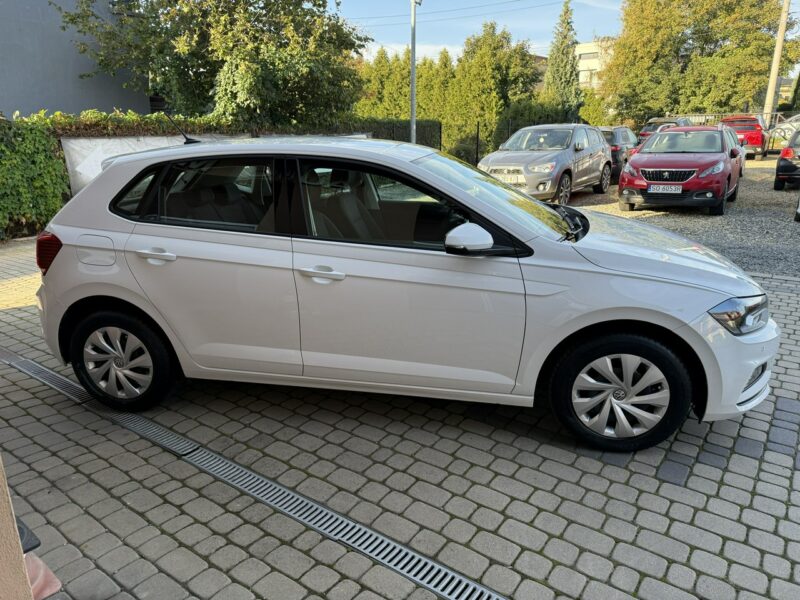 Volkswagen Polo 1,0 65KM Rej. 03.2019 Klimatyzacja 2xPDC Nawigacja VI (2017-)