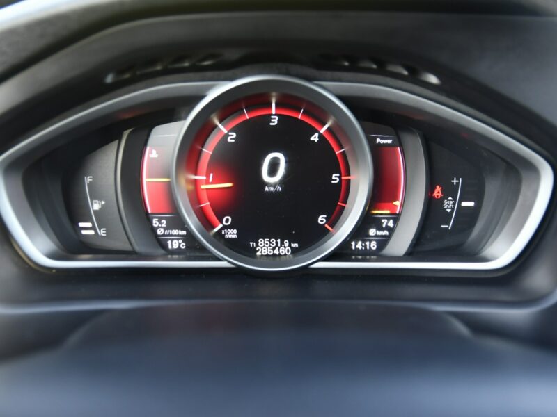 Volvo V40 2,0hdi DUDKI11 R-Design.Serwis,Navi,Klimatr 2 str.Pół-Skóry II (2012-)