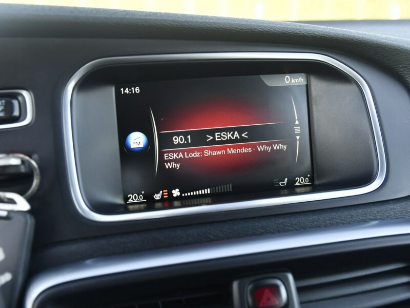 Volvo V40 2,0hdi DUDKI11 R-Design.Serwis,Navi,Klimatr 2 str.Pół-Skóry II (2012-)