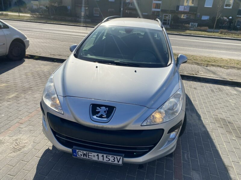 Peugeot 308 Nawigacja, klimatronik, 9 airbag, światła dzienne, opony wielosezonowe T7 (2008-2013)