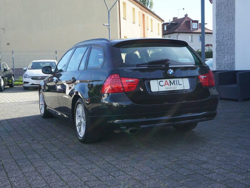 BMW 320 2.0 Benzyna 170KM, zadbane, ubezpieczone, zarejestrowane, dynamiczne, E90E91E92E93(2005-2012)