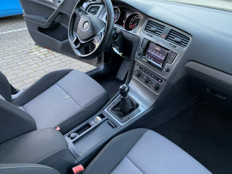 Volkswagen Golf Trendline, benz, nawigacja, tempomat aktywny,dodatkowe koła, jak nowy VII (2012-)