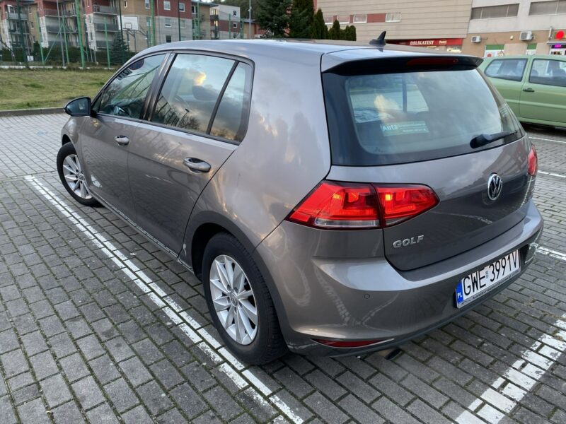 Volkswagen Golf Trendline, benz, nawigacja, tempomat aktywny,dodatkowe koła, jak nowy VII (2012-)