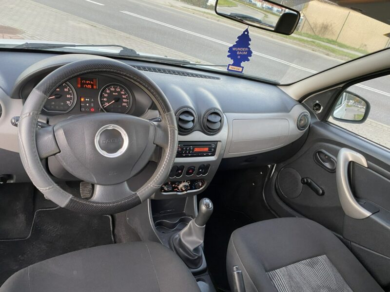 Dacia Sandero Niezawodna benzyna, niski przebieg, klimatyzacja, centr. zamek, isofix I (2008-2012)