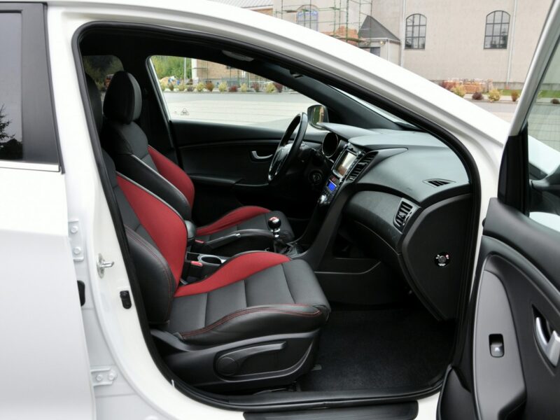 Hyundai i30 1.6Turbo(186KM)*Xenon*Led*Navi*Kamera*Skóry*Grzana Kierow.*Alu18"ASO II (2012 - 2016)