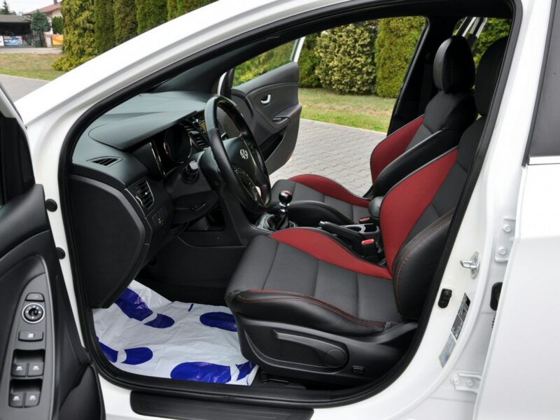 Hyundai i30 1.6Turbo(186KM)*Xenon*Led*Navi*Kamera*Skóry*Grzana Kierow.*Alu18"ASO II (2012 - 2016)