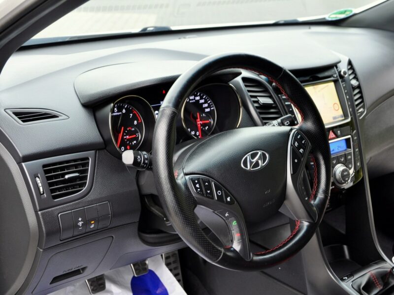 Hyundai i30 1.6Turbo(186KM)*Xenon*Led*Navi*Kamera*Skóry*Grzana Kierow.*Alu18"ASO II (2012 - 2016)