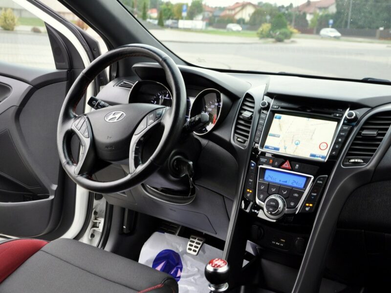 Hyundai i30 1.6Turbo(186KM)*Xenon*Led*Navi*Kamera*Skóry*Grzana Kierow.*Alu18"ASO II (2012 - 2016)
