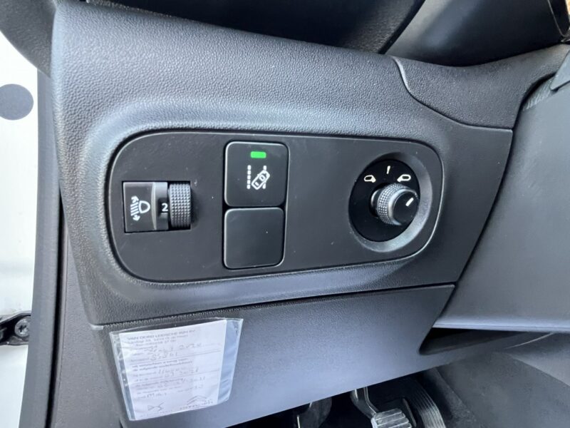 Citroen C3 Citroen C3 1.6Hdi 2018r Climatronic LED Nawigacja Alufelgi Serwis Hak! III (2016-)