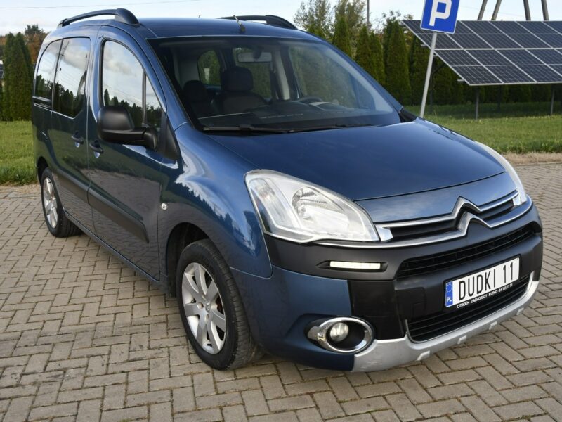 Citroen Berlingo 1,6 e-hdi DUDKI11 Klimatyzacja,Ledy,5 Osób,Hak.kredyt.OKAZJA II (2008-2018)