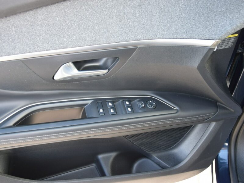 Peugeot 5008 1.2i 7-osób 100% bezwypadkowy Panorama Navi Kamera Euro-6b 157tys.km II (2017-)