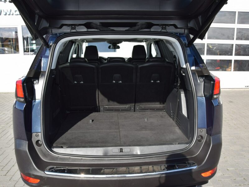 Peugeot 5008 1.2i 7-osób 100% bezwypadkowy Panorama Navi Kamera Euro-6b 157tys.km II (2017-)