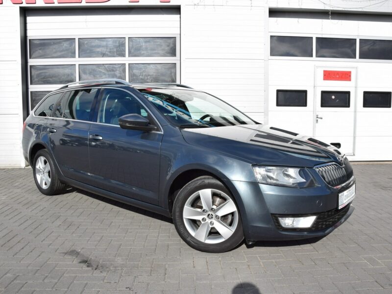 Škoda Octavia 1.4 TSI Serwis Panoramadach Navi Bluetooth Euro-5b Rozrząd na pasku III (2013-)