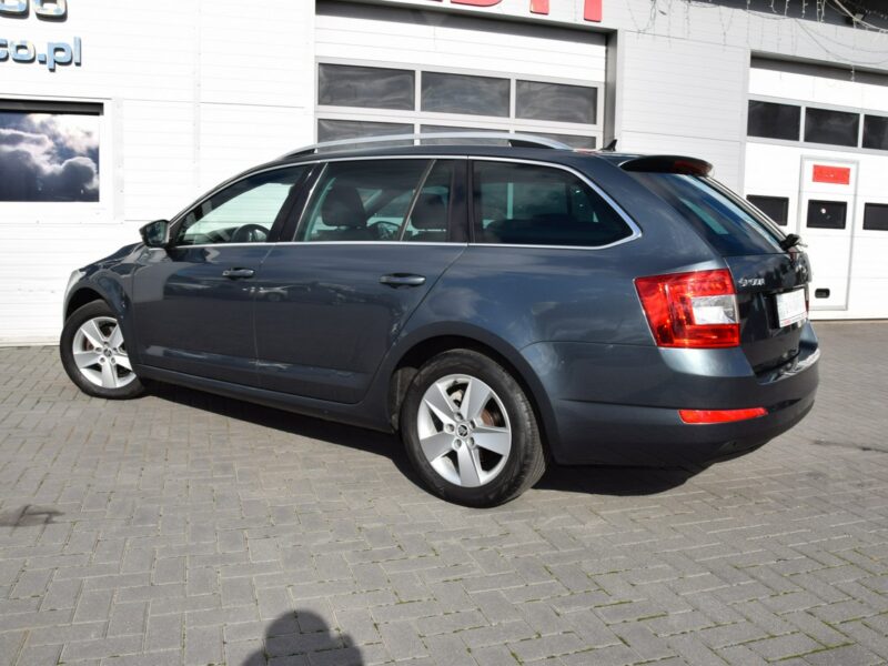 Škoda Octavia 1.4 TSI Serwis Panoramadach Navi Bluetooth Euro-5b Rozrząd na pasku III (2013-)