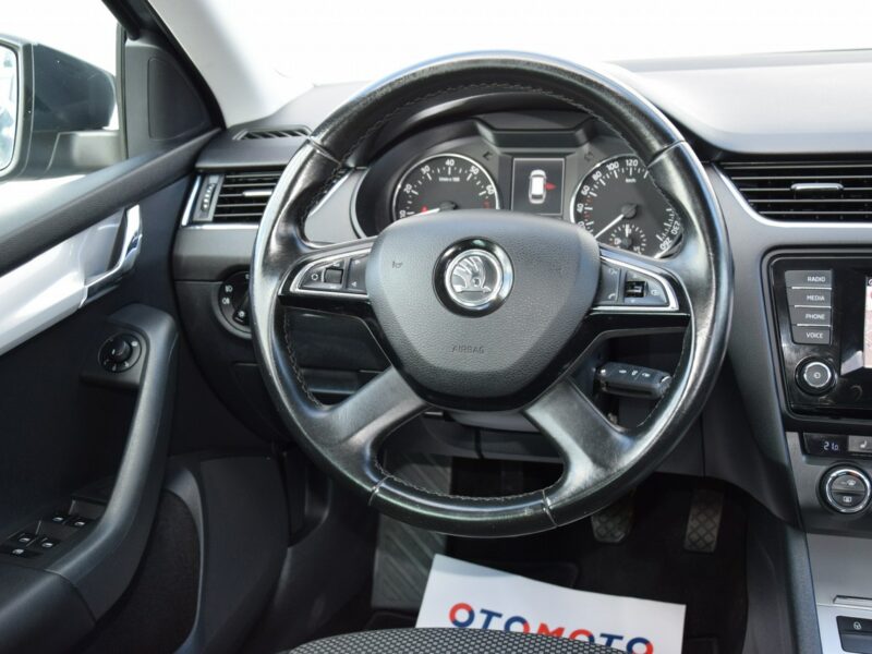 Škoda Octavia 1.4 TSI Serwis Panoramadach Navi Bluetooth Euro-5b Rozrząd na pasku III (2013-)