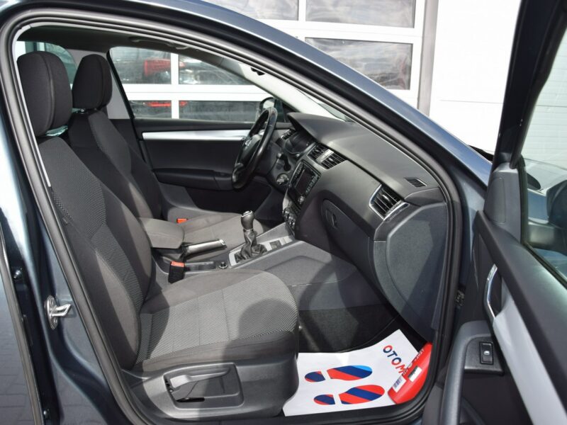 Škoda Octavia 1.4 TSI Serwis Panoramadach Navi Bluetooth Euro-5b Rozrząd na pasku III (2013-)