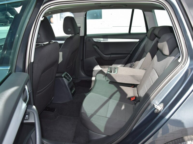 Škoda Octavia 1.4 TSI Serwis Panoramadach Navi Bluetooth Euro-5b Rozrząd na pasku III (2013-)