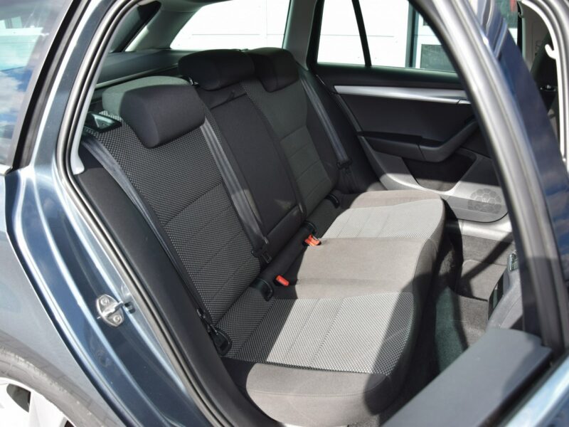 Škoda Octavia 1.4 TSI Serwis Panoramadach Navi Bluetooth Euro-5b Rozrząd na pasku III (2013-)