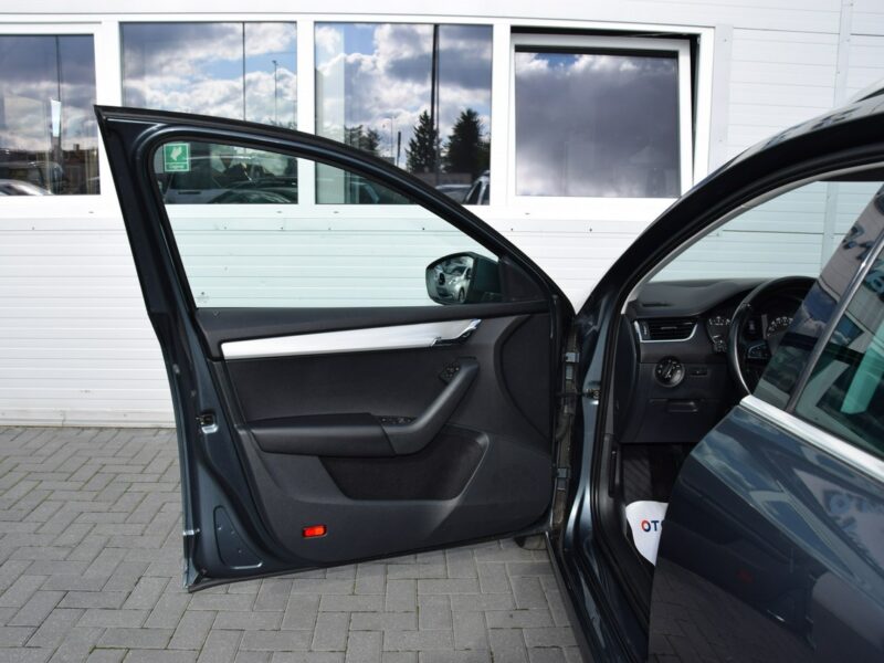 Škoda Octavia 1.4 TSI Serwis Panoramadach Navi Bluetooth Euro-5b Rozrząd na pasku III (2013-)