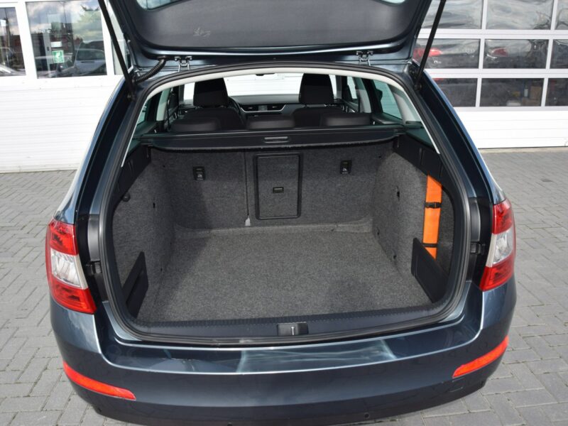 Škoda Octavia 1.4 TSI Serwis Panoramadach Navi Bluetooth Euro-5b Rozrząd na pasku III (2013-)