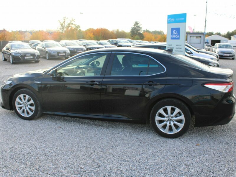 Toyota Camry 2.5 Hybrid e-CTV Comfort F-vat Kamera Gwarancja IX (2018-)