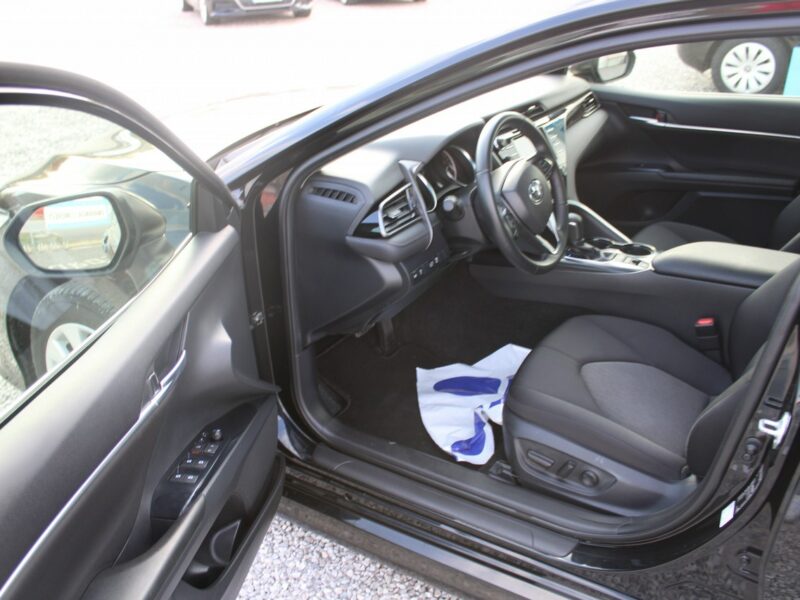Toyota Camry 2.5 Hybrid e-CTV Comfort F-vat Kamera Gwarancja IX (2018-)