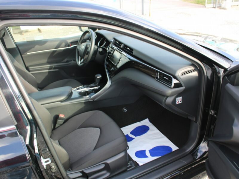 Toyota Camry 2.5 Hybrid e-CTV Comfort F-vat Kamera Gwarancja IX (2018-)