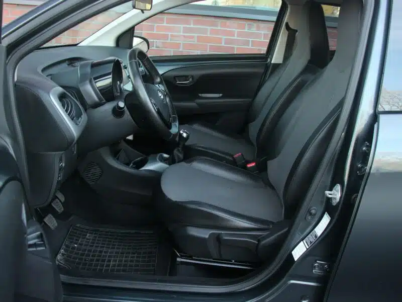 Toyota Aygo 11.2019*Radar*AsysToru*Klimatr*Kamera*PółSkóra*Esp*Led*BT*Gwar VGS!!! II (2014-)