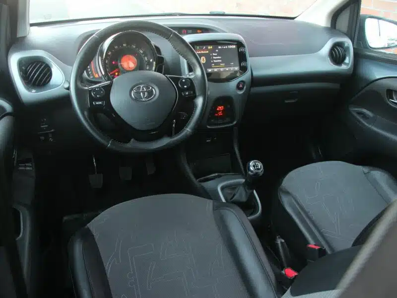 Toyota Aygo 11.2019*Radar*AsysToru*Klimatr*Kamera*PółSkóra*Esp*Led*BT*Gwar VGS!!! II (2014-)