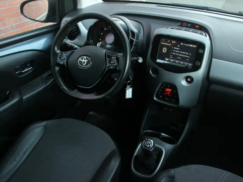 Toyota Aygo 11.2019*Radar*AsysToru*Klimatr*Kamera*PółSkóra*Esp*Led*BT*Gwar VGS!!! II (2014-)
