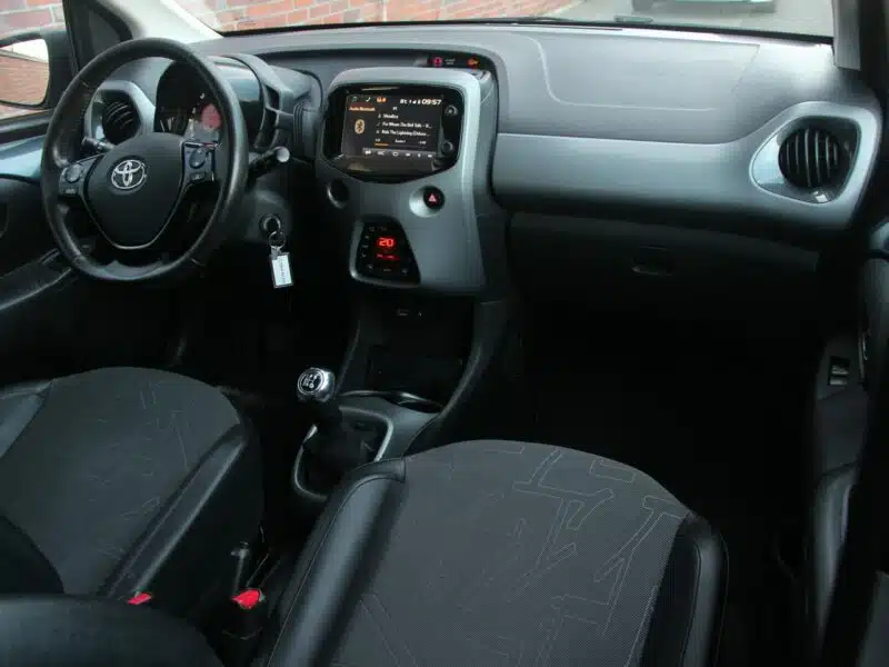 Toyota Aygo 11.2019*Radar*AsysToru*Klimatr*Kamera*PółSkóra*Esp*Led*BT*Gwar VGS!!! II (2014-)