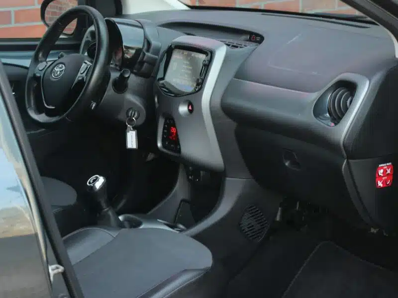 Toyota Aygo 11.2019*Radar*AsysToru*Klimatr*Kamera*PółSkóra*Esp*Led*BT*Gwar VGS!!! II (2014-)