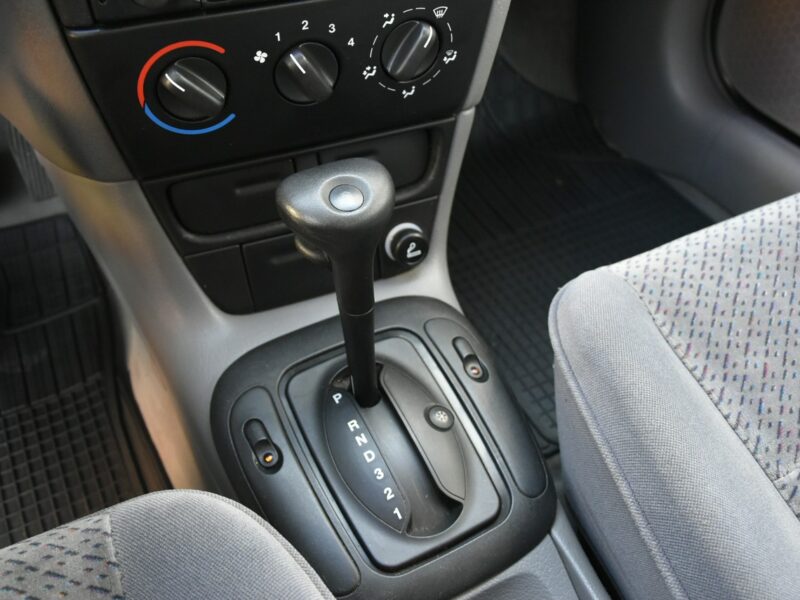Opel Vectra CD 2.5 V6 170KM AUTOMAT 1997r. Klima niski przebieg 119tkm Rezerwacja B (1995-2002)