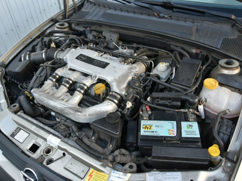 Opel Vectra CD 2.5 V6 170KM AUTOMAT 1997r. Klima niski przebieg 119tkm Rezerwacja B (1995-2002)