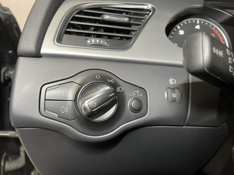Audi A4 2.0 TDI 140KM*SportLine*Automat*Navi*Alu 18*Tempomat*Zarejestrowany PL B8 (2007-2015)