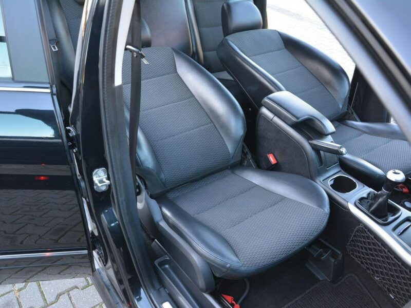 Mercedes B 180 Avantgarde Navi Skóry *2xPark*Grzane fotele Alu 17 Nowe opony W245 (2005-2011)