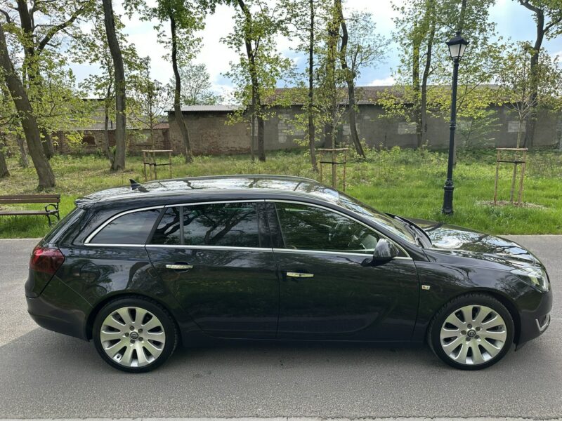 Opel Insignia Cosmo 2.0 CDTI BiTurbo 195KM Alu19'' Xenon Kamera Manual A (2008-2017)
