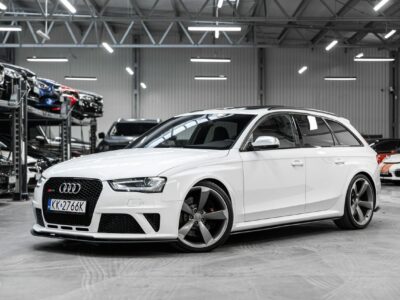 Audi RS4 Biały kruk. Jak nowa. Panorama, B&O. Bezwypadkowa. B8 (2012-2015)
