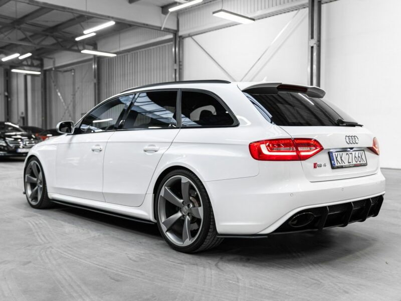 Audi RS4 Biały kruk. Jak nowa. Panorama, B&O. Bezwypadkowa. B8 (2012-2015)