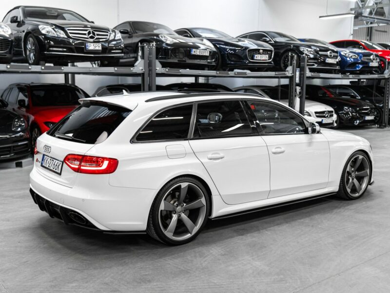 Audi RS4 Biały kruk. Jak nowa. Panorama, B&O. Bezwypadkowa. B8 (2012-2015)