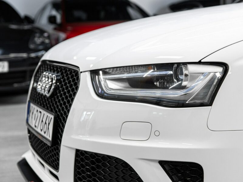 Audi RS4 Biały kruk. Jak nowa. Panorama, B&O. Bezwypadkowa. B8 (2012-2015)