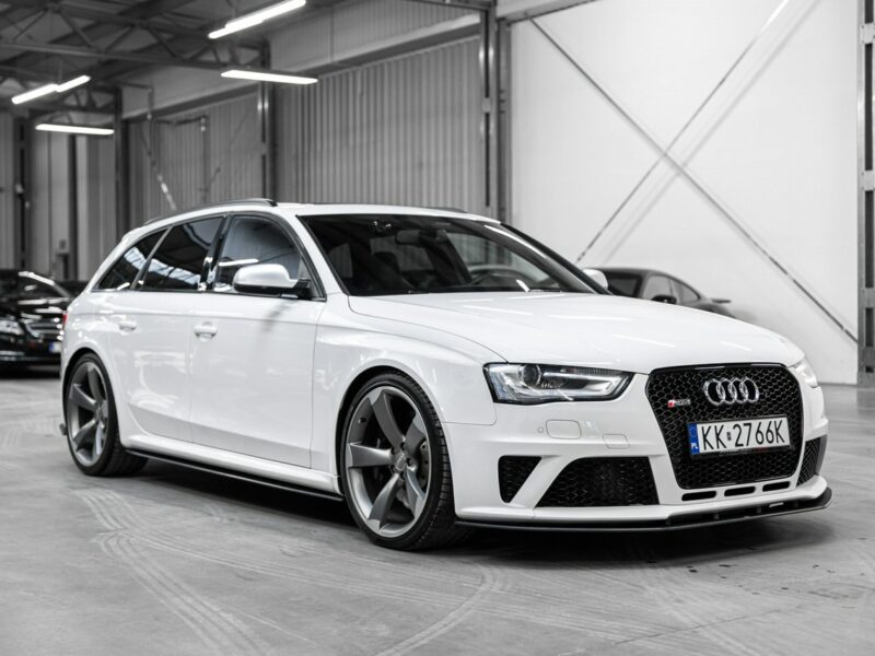 Audi RS4 Biały kruk. Jak nowa. Panorama, B&O. Bezwypadkowa. B8 (2012-2015)