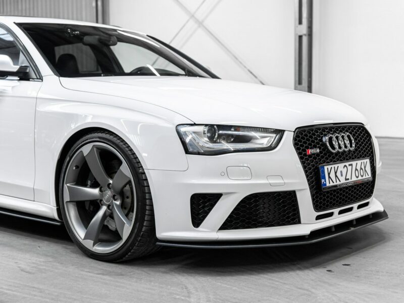 Audi RS4 Biały kruk. Jak nowa. Panorama, B&O. Bezwypadkowa. B8 (2012-2015)