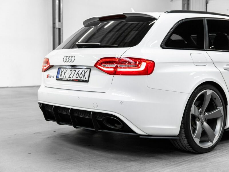 Audi RS4 Biały kruk. Jak nowa. Panorama, B&O. Bezwypadkowa. B8 (2012-2015)