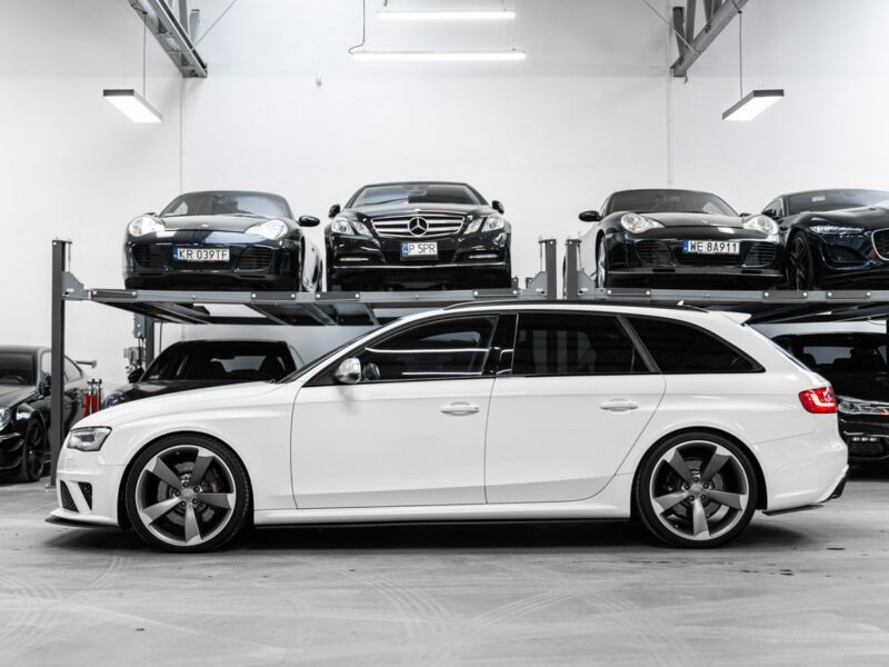 Audi RS4 Biały kruk. Jak nowa. Panorama, B&O. Bezwypadkowa. B8 (2012-2015)
